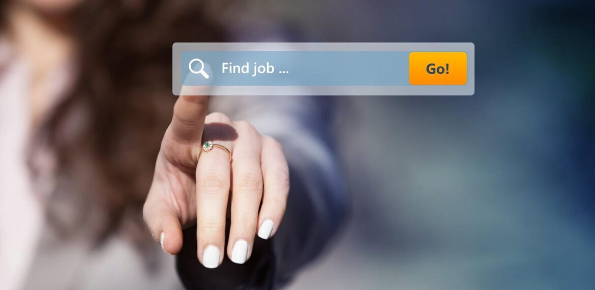 6 Reasons To Search Online For Your Next Job