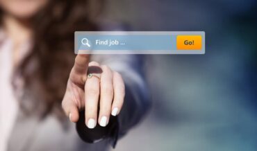 6 Reasons To Search Online For Your Next Job